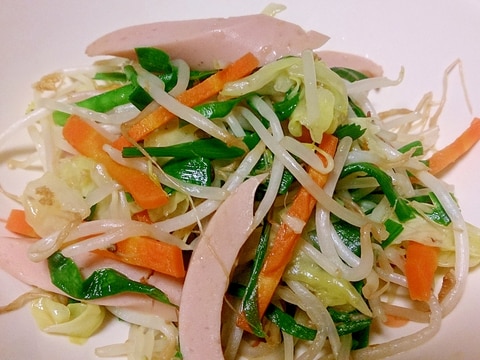 我が家の定番☆魚肉ソーセージで野菜炒め